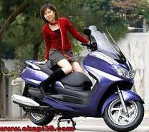 Product picture 2008 2009 2010 2011 2012 2013 2014 Yamaha Majesty YP400 Scooter models Service Manual